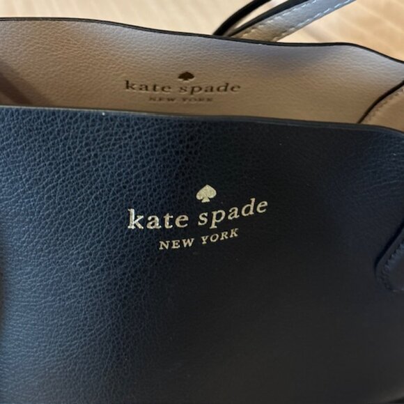 Kate Spade Ava Reversible Black Leather Tote Beige Pouch NWOT K6052 $359 MSRP - Picture 3 of 6